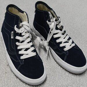 Vans Lizzie Armanto high top NWOT W7 Navy blue